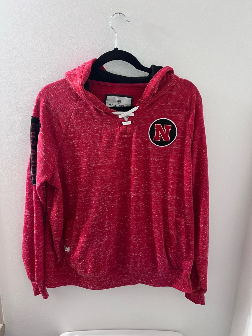Colosseum Men's Red Lace-Up Crewneck Hoodie with 'N' Patch